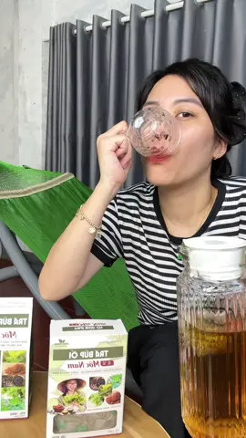Trà lá ổi từ xưa được biết với rất nhiều công dụng tốt cho sức khỏe, hổ trợ tiêu hóa, đường huyết, giấc ngủ… hổ trợ da và dáng nữa #tralaoi #tralaoigiamcan #tralaoigiammo #tralaoimocnam #trinhmom95  @Trinh Móm  @Trinh Móm  @Trinh Móm 