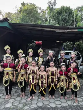 #CapCut There’a dance in my heart 🤍🩵💚