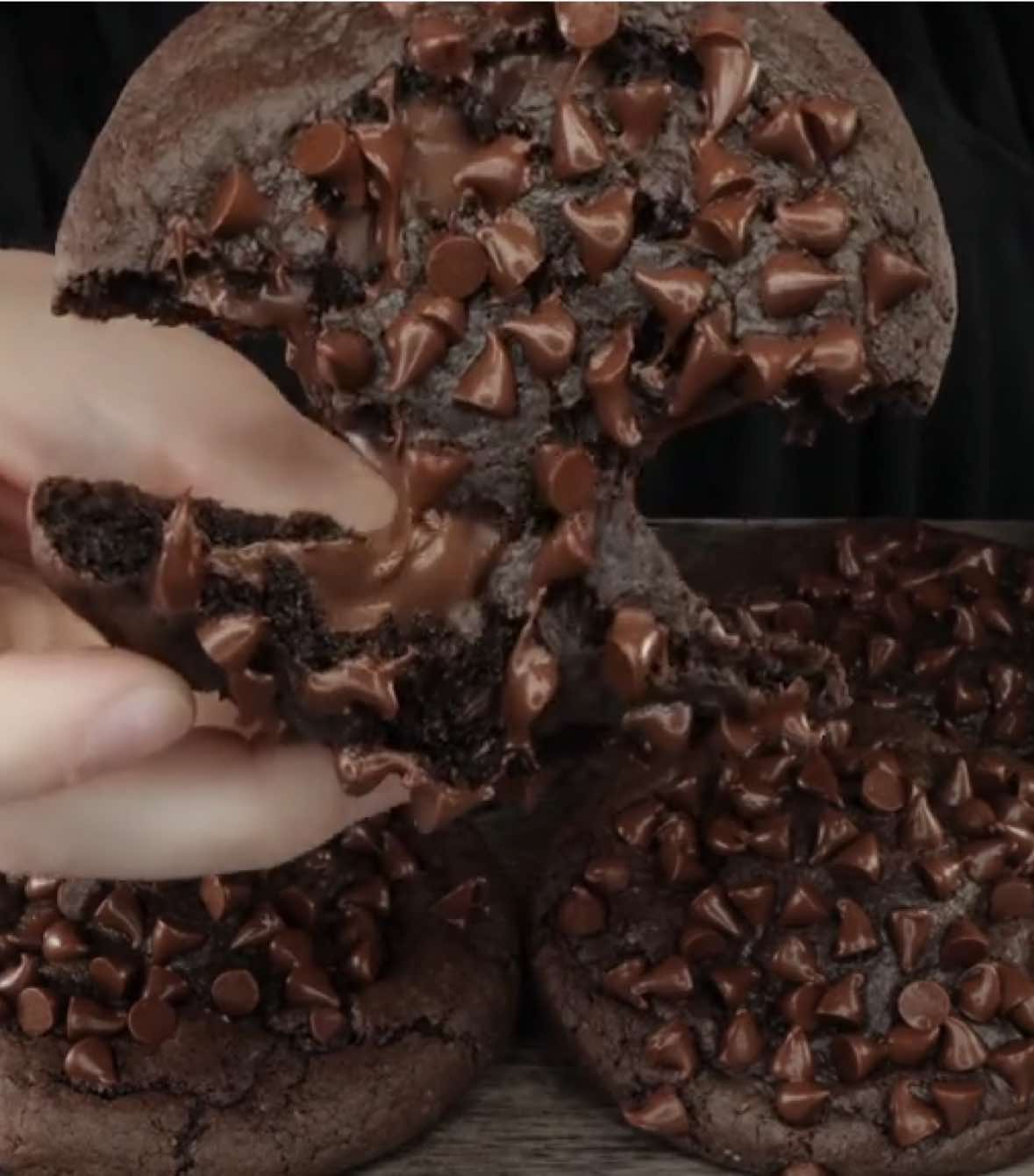 [Sped Up] Nutella Stuffed Chocolate Chip Cake Cookies Mukbang ASMR #asmr #dessert #chocolate #mukbang #fyp 