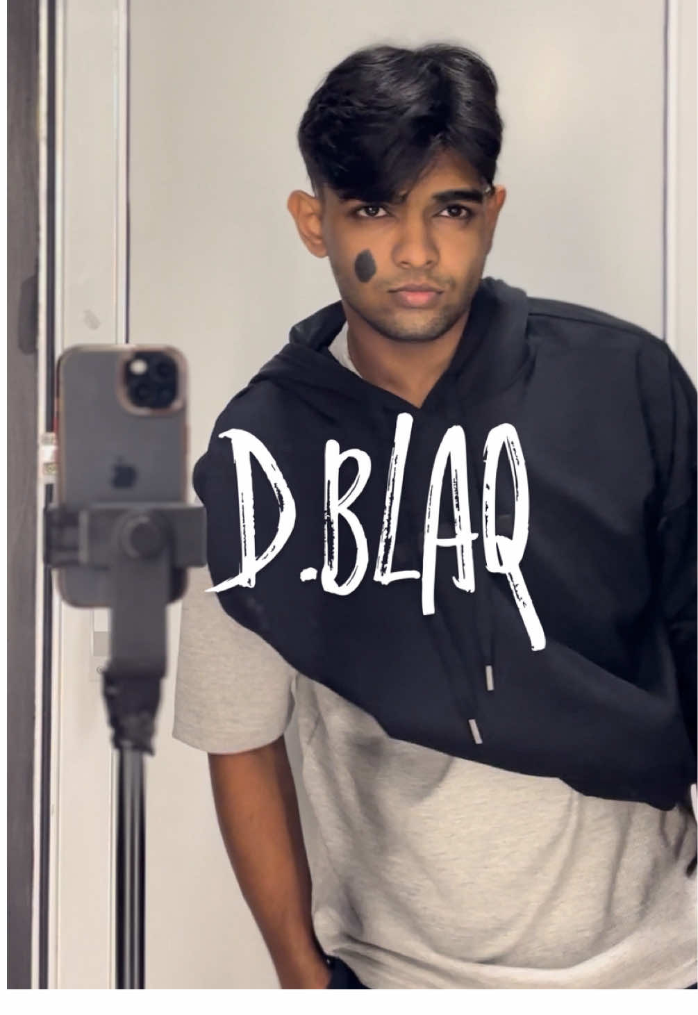 Dropped by @D.Blaq at One Galle Face and their collection of oversized tees and pants is everything a streetwear lover could ask for. With nearly 10 years in the industry, D-Blaq continues to lead the way in redefining Sri Lankan street style. You can also find their stores at KCC Mall, or explore their full range online at www.d-blaq.com .Quality, style, and a decade of experience-D-Blaq is still setting the standard. #DBlaq #StreetwearLK #divon #blowthisup #goviral #fyp 
