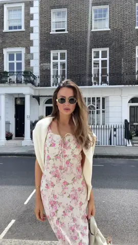 London fit check 🥰 #londonfitcheck #londongirl #outfitcheck #londonstreetstyle #oldmoneystyle #oldmoneyfashion 