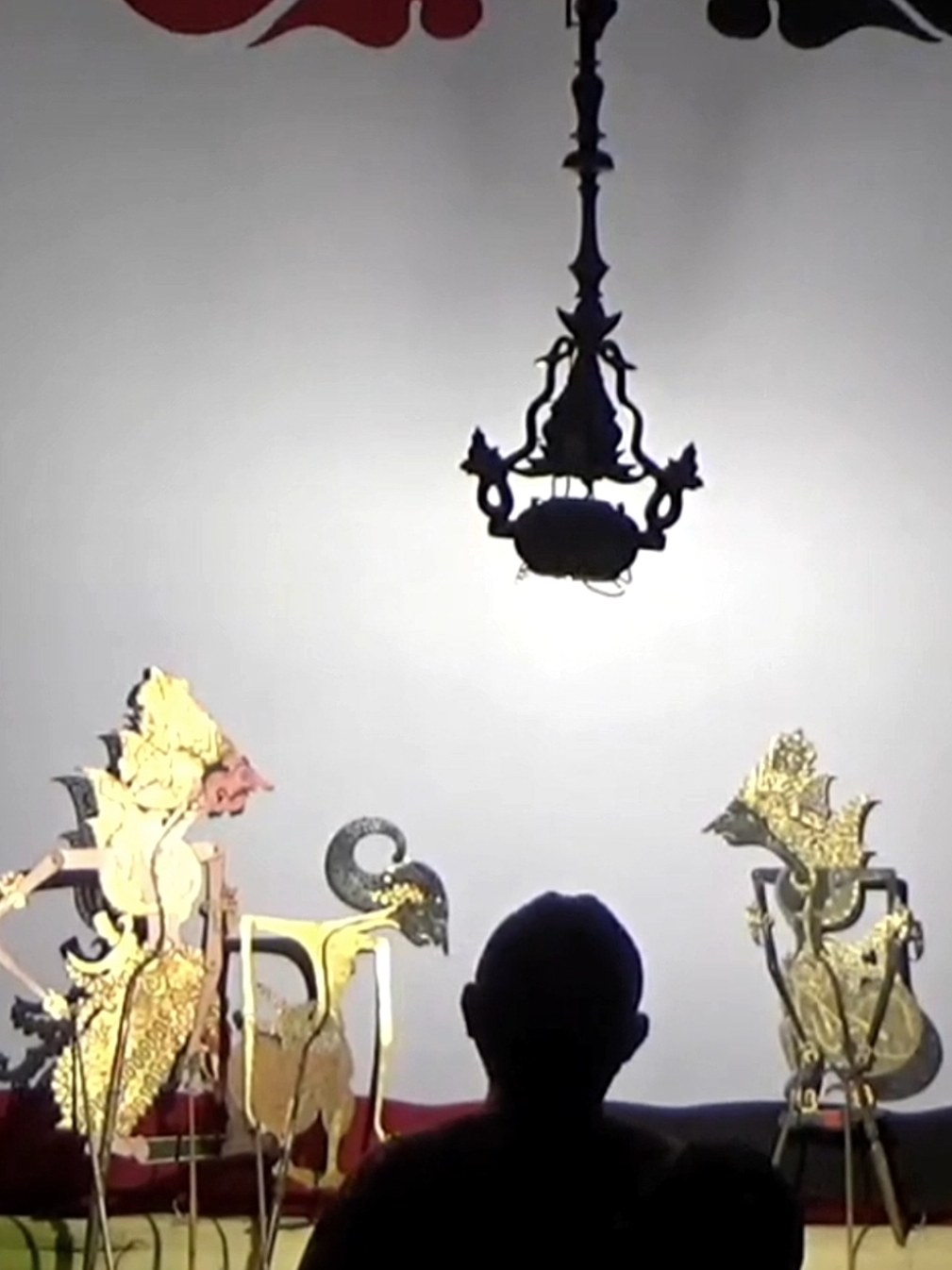 widodari e nglumpruk neng pangkonmu🤫 . #janoko #arjuna #lanang #jagad #dalangseno #kisenonugroho #kisenonugrohoalmarhum #jowopride #wayangkulit #wayangjawa #ratu_ngamarto #masiiaa😈 