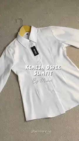 Cocok buat ospek😍🤏🏻 #bajuospek #kemejaospek #kemejaslimfit #kemejaputih #kemejapolospremium 