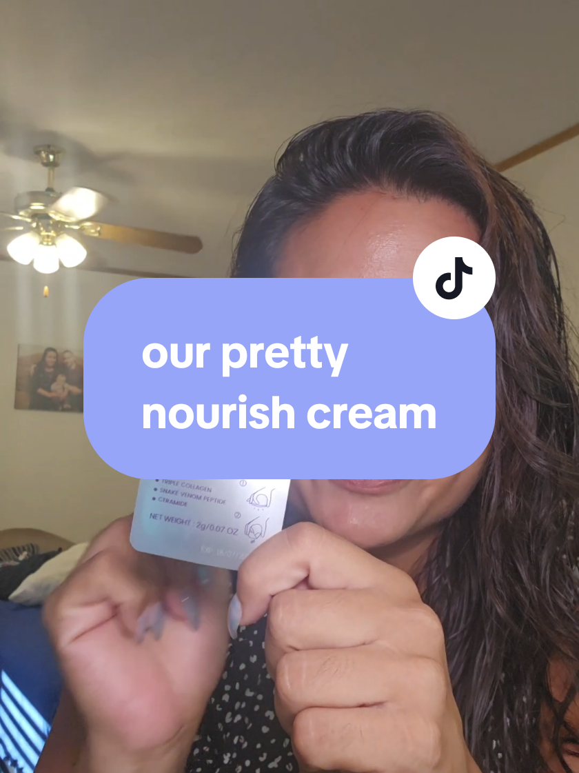 #travel #carryonbag #ourpretty #travelsize #travelsizeproducts #carryononly #travelskincare 