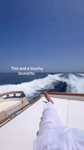 #viral #fyp #realatable #brunettes #10k #boat 