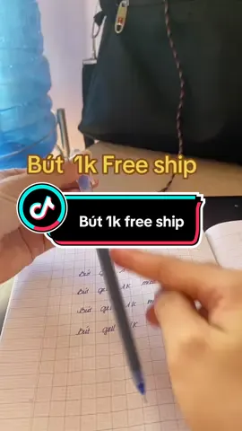 #bút 1K thôi mà viết đẹp mà xinh hết nước chấm 🖊️💅Bút 1K thiệt luôn á trời 😱 Freeship nữa kìa, Bà nào mà còn mua bút mắc là lỗ lắm á 😤#bútgel 