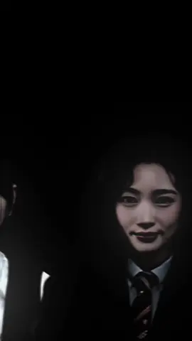 Enemy and our queen 👸👑 #baekharin #bona #jangdaah #baekjenna #kimhyein #kimyerim #leeunsaem #yoojaeyi #wooseulgi #leehyeri #chungsubin #hera #jungjaei #rohjeungeui #pyramiden #bitchxrich #friendlyrivalry #hierarchy 