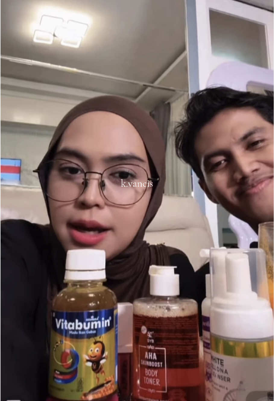 Siapa tadi yang bilang i love you , kita tandain 🤭🤣♥️ @Ria Ricis @evanwmd #riaricis #evanwmd #evanricis #vancis #live 