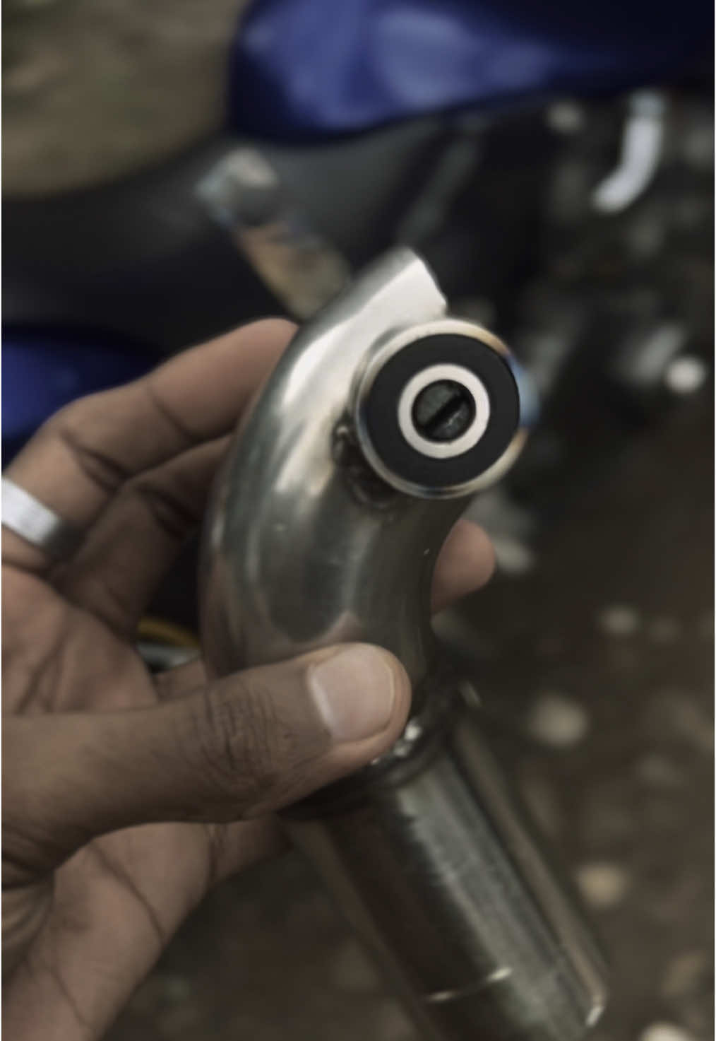 පොලීසිය දැක්ක ගමන් සද්දෙ වෙනස් වෙන ඒවා 🌝💙 valvetronic exhaust system #fyp #viral #hornet #250cc #onthisday #bikelife #valvetronic #exhaust #system @ASHKY PRODUCTS 