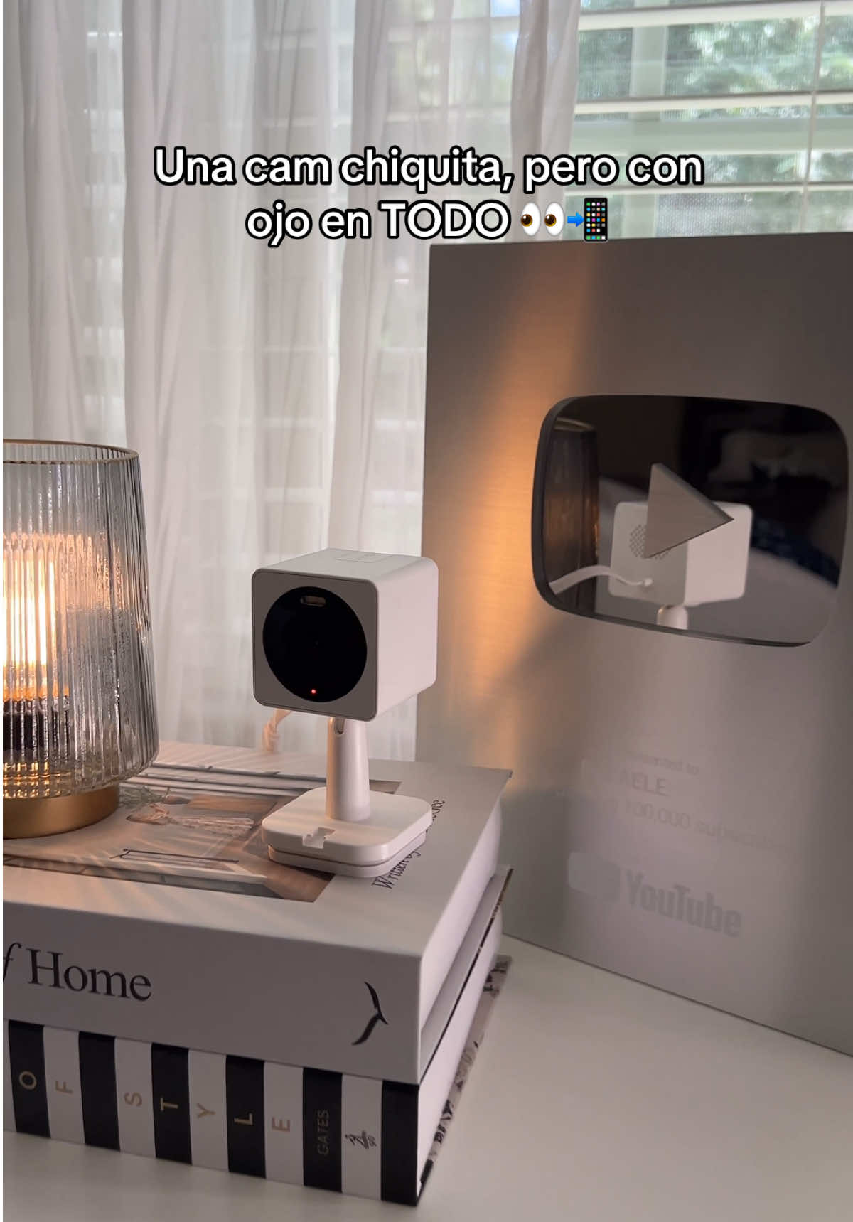 Un rincón seguro, siempre visible 🏡📲 asegura tu casa!! esta camara cuesta solo $30 ....  #wyze #camara #tts #camaradeseguridad #securitycamera #wyzecam #Home #casa #camara #homesafe #indoorcamera #homesecurity 