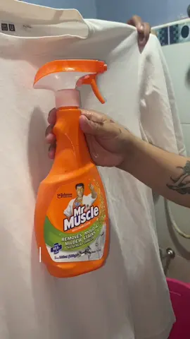 Problema mo rin ba ang amag sa paboritong damit ng anak mo? 😩 Buti na lang si Mama may secret weapon — Mr. Muscle Mold and Mildew Remover! 💪✨ #MomHack #LabaTips #MrMuscleToTheRescue #MomPOV #LaundryHack #AmagProblemSolved #MrMusclePH #TikTokMom #MomTipsPH #CleaningHack #PutingDamitRescue #MomApproved #LinisGoals
