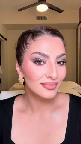 POV you’ve perfected your base routine 😍 Products used: @milkmakeup - hydrogrip primer  @Anastasia Beverly Hills Beverly Hills - foundation, mascara and bronzer  @Hourglass Cosmetics Cosmetics - conclear @Huda Beauty - setting powder and spray  @Charlotte Tilbury - press powder @makeupbymario - f4 brush @Patrick Ta Beauty - nose contour brush  @IT Cosmetics - blush  #baseroutine #foundation #makeuptutorial #makeuptips #makeupartist #makeuphacks #facemakeup #facemask 