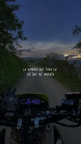 😍#Caplyric #fyp #italika #dm250 #dobleproposito #biker #ruta #motos 