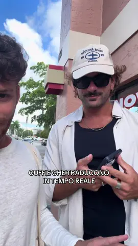 Cuffie che traducono le proviamo in America #cuffie #traduzione 
