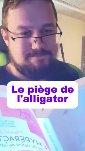 Les alligators en Indonésie, c'est des malins... Il y a même de quoi donner des idées de scènes très intéressantes pour vos scénarios de jeu de rôle !  #jeuderole #jeuderôle #jdr #idée #idee #astuce #astuces #scenario #scenarios #MJ #maitredujeu #indonesia #indonesian #indonésie #alligator #alligators #crocodile #swim #wtf 