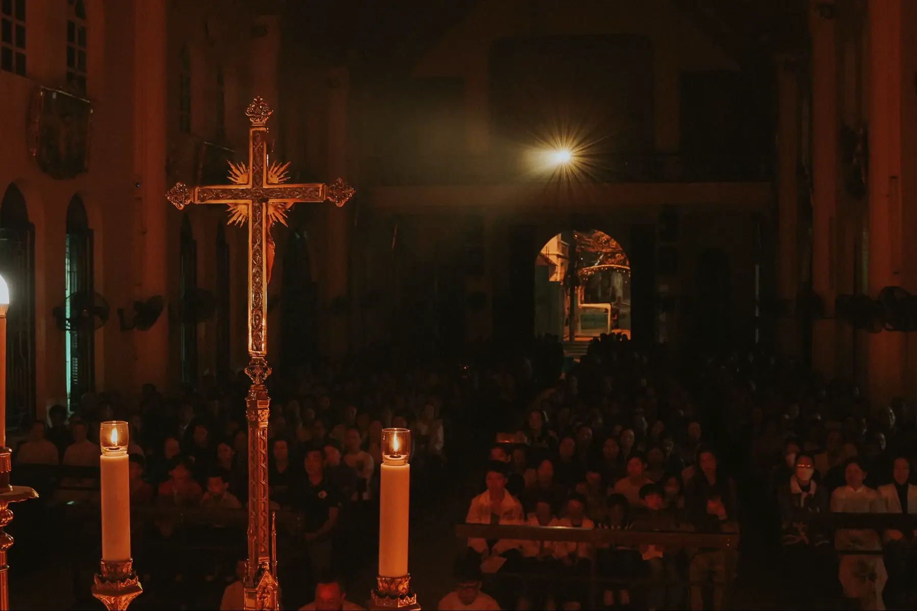 Chúa chờ con dưới mưa #conggiao #conggiaovietnam 