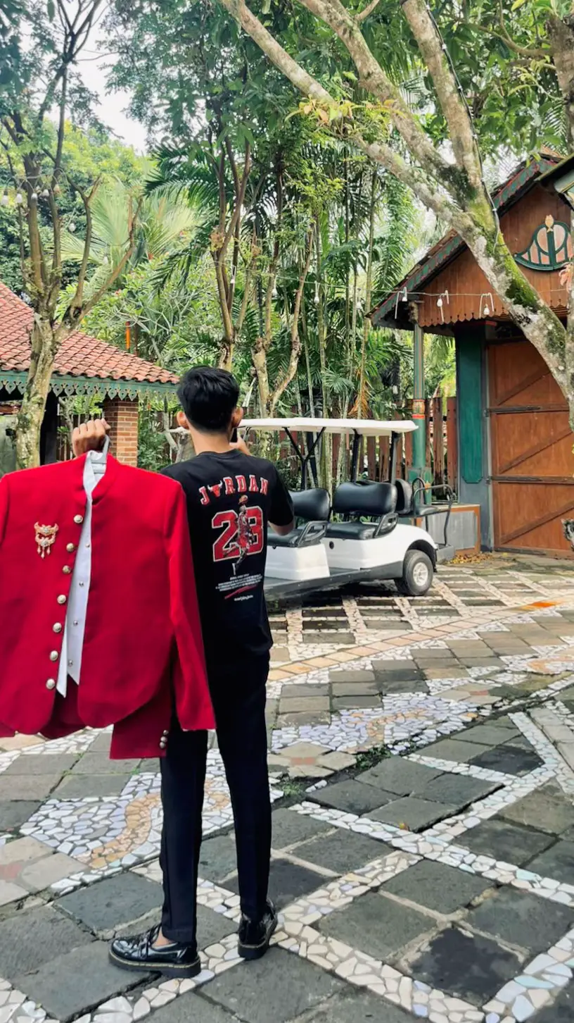 yearbook’s recap  [23,nov-2024] #javaneseculture #javanese #proudtobejavanese #yearbook #fyp #4u 