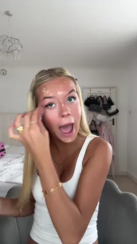 GRWM for the airport #grwm #airport #fyp #getreadywithme #foryoupage #foryou #maldives #holiday 