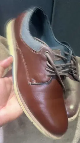 Restaura el brillo de tus zapatos viejos
