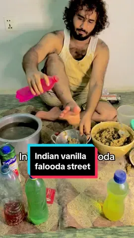 Indian street food falooda#indianstreetfood #streetfoodindia #toryou #foryur #1milliomviews @🇰🇼NikaPastoli🇦🇪 @Indian Food 🇮🇳 @Bhai Jaan 💧 @Foodporn 