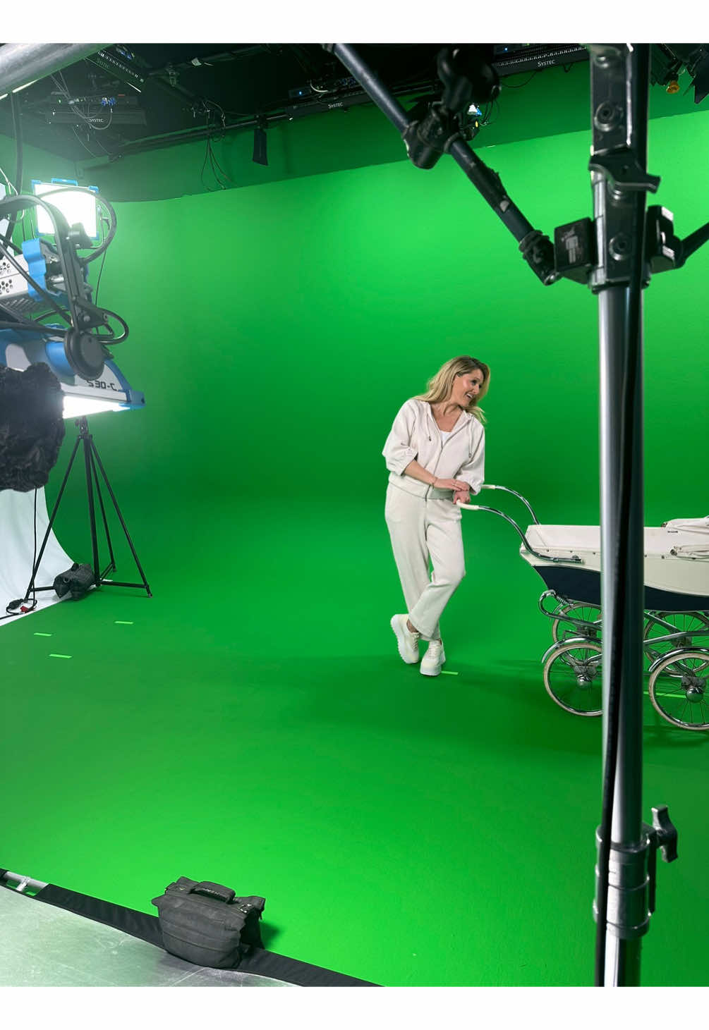 Baby Shark feat. @ottoause out am 08.08.2025 🍼🦈