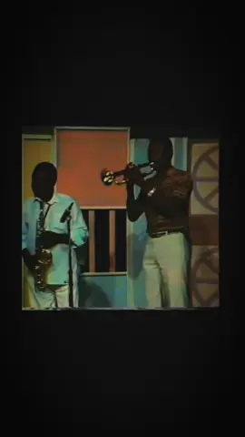 The king of sudanese jazz Sharhabil Ahmed - Ya saghiri (my little one) 1989 #السودان #sudanese_songs #sudanese_tiktok #arabicsong #fyp 