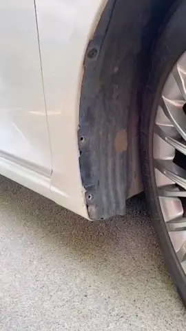 🔧 ¿Sabías que estas vinchas plásticos son clave para que tu auto no se desarme? En este video te muestro los clips más comunes que usan los autos en Ecuador para fijar guardafangos, parachoques, molduras, tapizados y más. Son pequeños, pero ¡hacen un gran trabajo! Si tienes un taller o te gusta el tuning, estos clips no te pueden faltar. #AccesoriosAutosEcuador #ClipPlasticos #TuningEcuador #RepuestosAutosEC   #CarrosEcuador #TallerAutomotriz #MecánicaEcuador #AutosEC #DIYCarEC   #CARFAITH #AutoPartesEcuador #ClipParaCarros #GrapasParaAutos   #ParachoquesEC #PanelesInteriores #EcuadorCarros #vinchas 