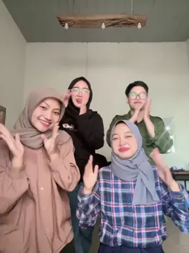 ko nagih 🤙🏻 @ssaanisaaw @Krayon🌈 