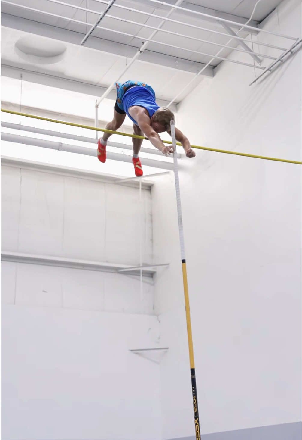 PR’s all day at RISE Fest! #polevault #risepolevault #risehigher #polevaulting #trackandfield 