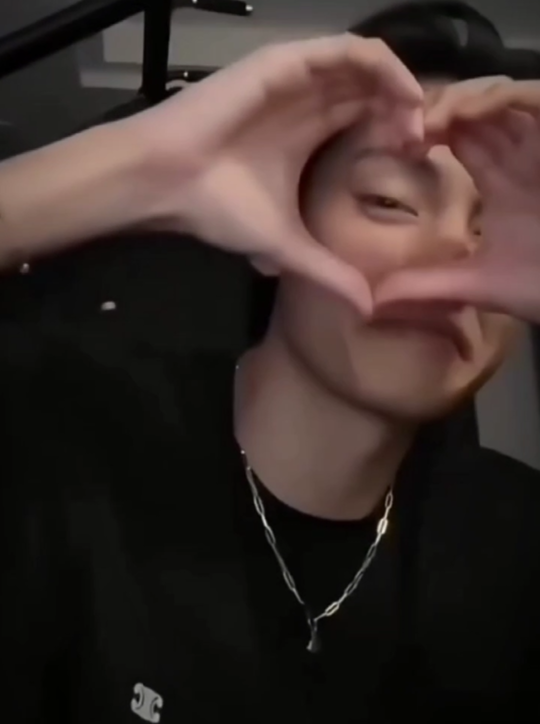 sayangggggg 🐻🐻 #capcut #kimtaehyung #taehyung #bangtansonyeondan방탄소년단 #bts 