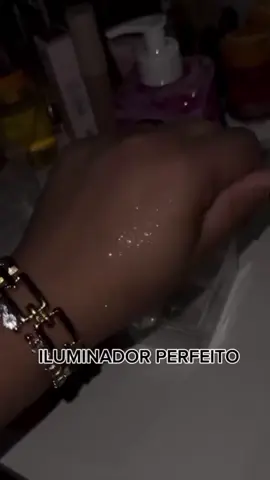 🔥 Iluminador Corpo e Rosto Glitter Brilhante Amor Anjo . #iluminador #pele #corpo #glitter #foryoupage #viral #DoMoreInAYear   #creatorsearchinsights 