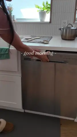 Morning activities #momtok #MomsofTikTok #hometok  