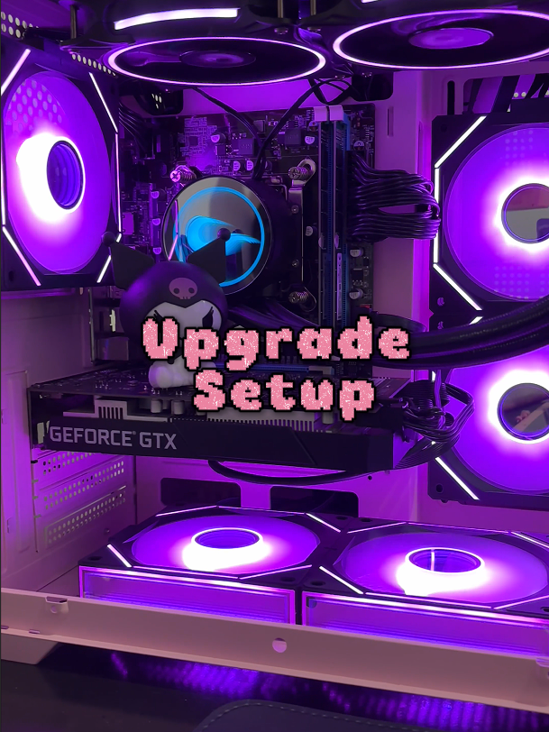 se souberem alguma inspiração de setup preto com rosa, sem ser um setup completamente preto com leds rosa, eu aceito 😭 todas fans são da @rise.mode . . . . #setupupgrades #setupupgrade#keeb #pinkkeyboard #gametime #gamegirl #gameroom #deskispo #pinksetup #desksetup #setupinspiration #cozygames #cozygamingsetup #aesthetic #aesthetics #ａｅｓｔｈｅｔｉｃ #pink #kuromicore #kuromi #setupideas