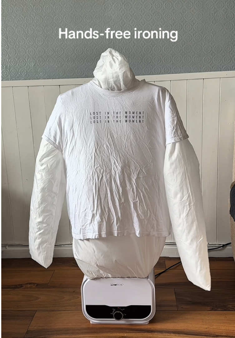 Don’t waste time on ironing! ⏳🕣  #crezlauk #ironing #fyp #lifehacks 