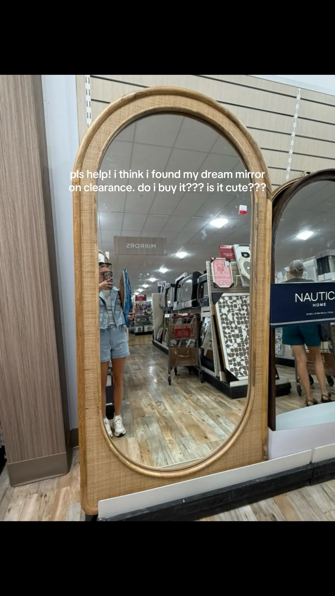 @HomeGoods do i go back and get it for my new apartment???🤭🪞 #apartmentshopping #firstapartment #mirror #homegoodsfinds #homegoods 