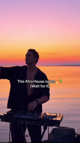 Song: Lomilo afrohouse - Aleteo #fyp #afrohouse #housemusic #technohouse #afrohousemusic #fyppp #foru 