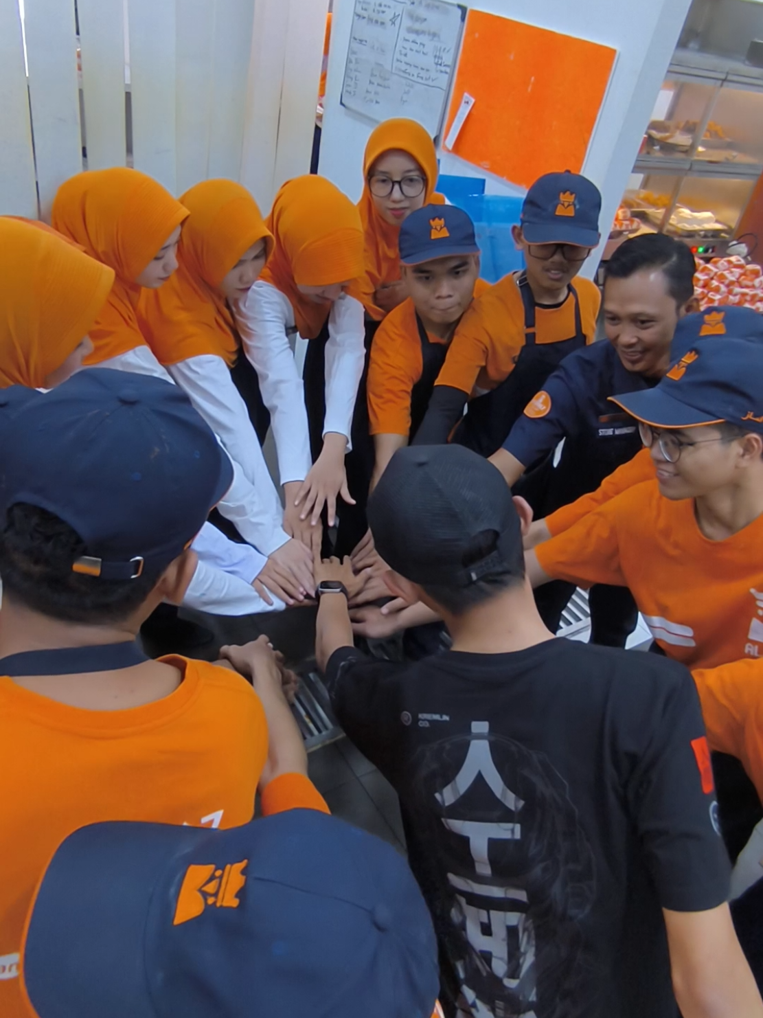 Thanks for the effort team!! 🔥🔥 #almazfriedchicken 