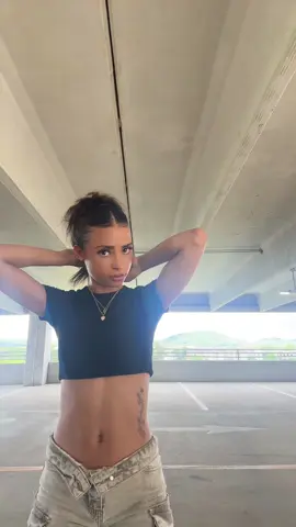 #fypシ #howtobecomeamodel #southafricatiktok #prettygirl #lookingformodels 