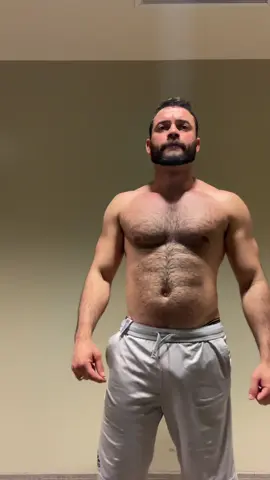 First day back to the gym. Will try to lose as much belly fat as I can in 30 days. #fyp #fyyyy #bellyfat #gym #workout #day1 