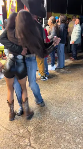 🖤🖤.                                                #bailes #videoviral #paratí #baileschingones #leongto #rancho #huapangos #trival #trivalisimo 