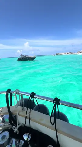 #islamujeres #cancunmexico 