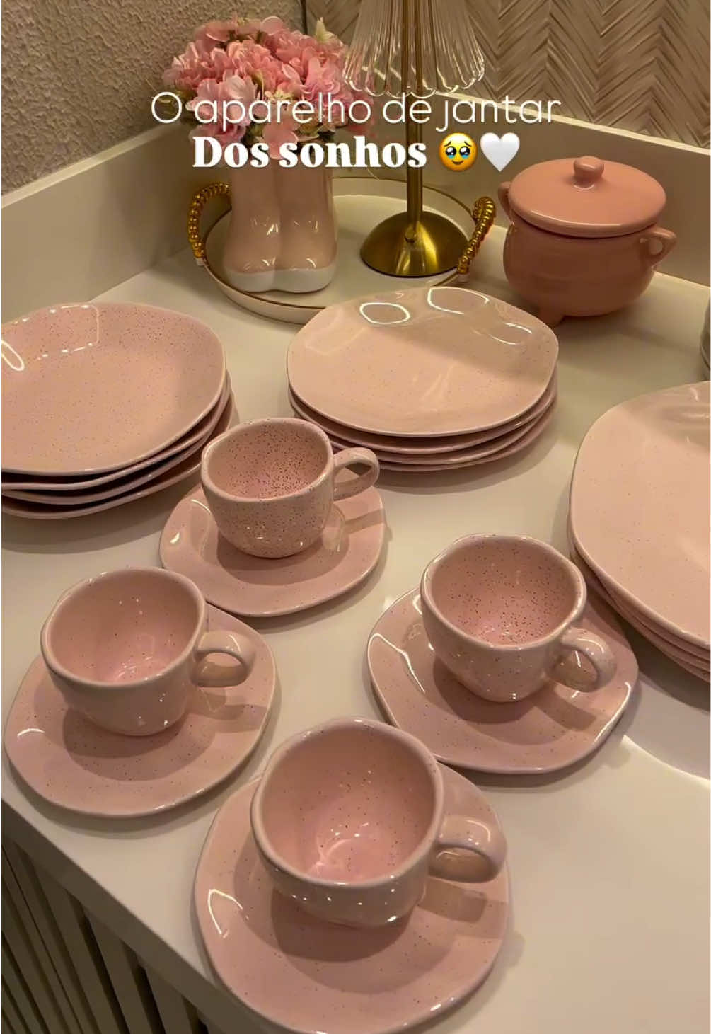 ✨ Kit de 20 peças de pratos e xícaras rosa pastel com um toque de delicadeza 💖 Ideal pra deixar sua mesa mais charmosa! 💬 Comente “EU QUERO” para receber o link!                           #donadecasa #pratos #rosapatel #sonhos #garota #rosapastel #menininha #xicara #shopee #ofertas #foryou 