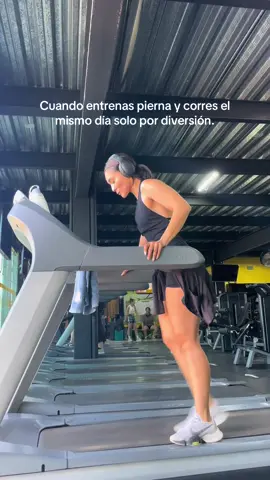 Quien más? #gymhumor #gymadict #gymrats #legdayworkout #fitnessaddicted #fitnesmodel #runningmotivation 