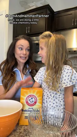 🍪Ever wondered why you use Arm & Hammer Baking Soda in cookies? 👩🏻‍🍳Use this experiment to find out - and the best part is, you can eat the results! - #armandhammerpartner #bakingsodahacks #armandhammer #viral #fyp 