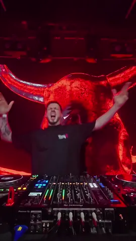 Metal 🤝 Dubstep  #electronicmusic #edmtiktok #dj #dubstep #ravetok 