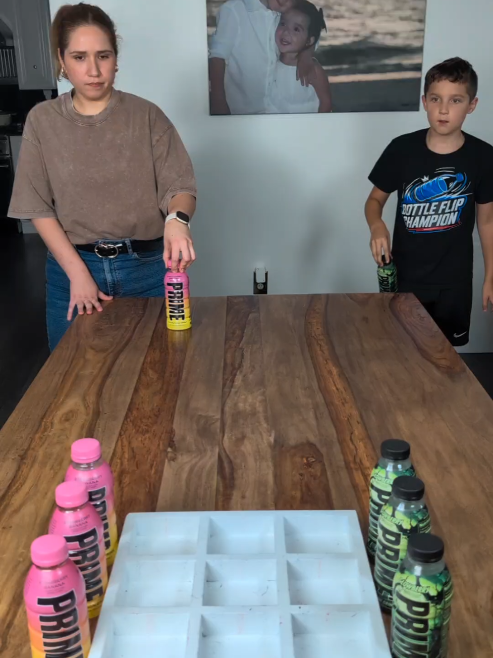 Mom vs Son Bottle Flip Tic Tac Toe ❌⭕ #FamilyFun #familygames #newengland