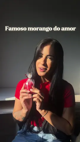 E aí, vocês gostaram desse famoso morango do amor ?  #morango #morangodoamor #foryou #foryoupage #doce  #creatorsearchinsights 