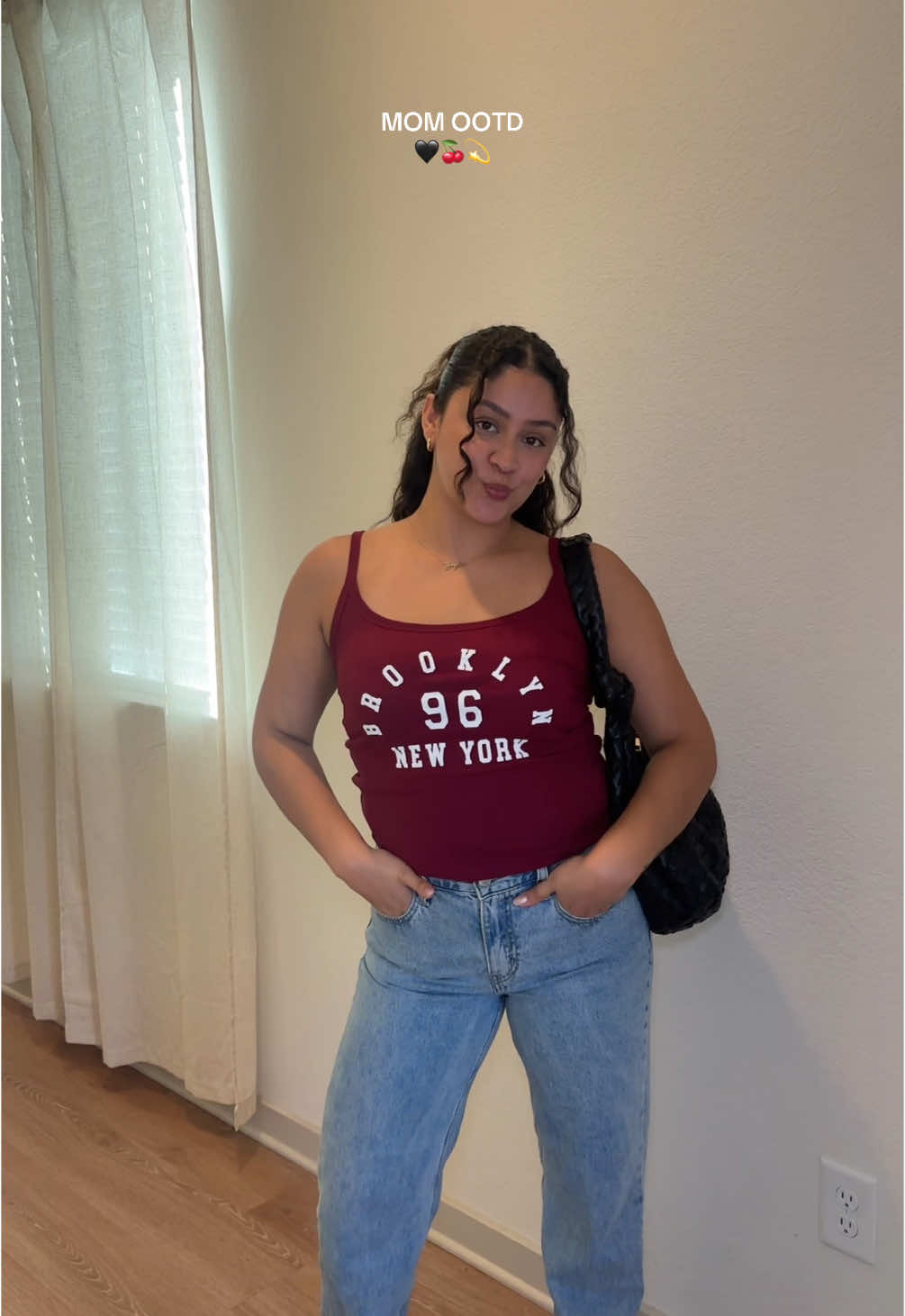 Outfit to go watch my man during his basketball game 😌🤏🏼  I wish my shoes were showing!but I’m wearing my 530 new balances >> #momootd#outfitideas#casualoutfit#simpleoutfit#levis#youngmom#lifestlye