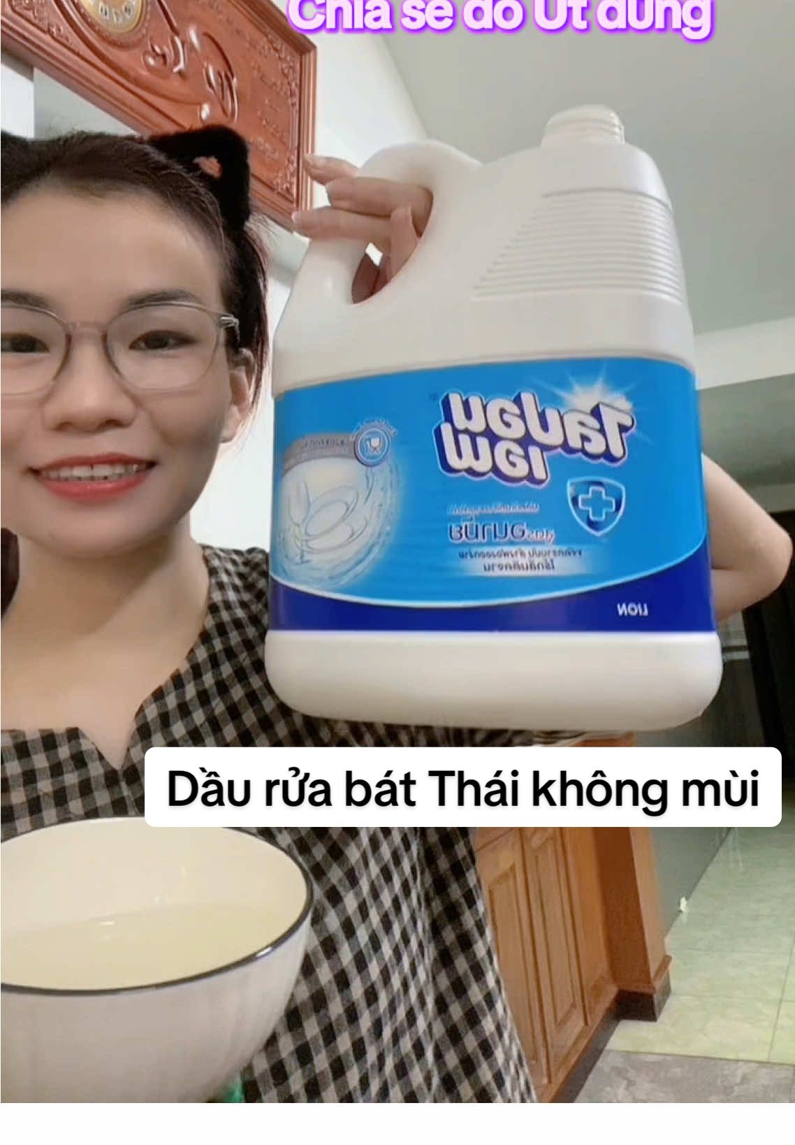 Dầu rửa bát Nion Thái – Can to 3.6L, dùng lâu  👉 Không mùi – Không khô da tay 👉 Rửa sạch – An toàn cả nhà dùng 👉 Tiết kiệm hơn, tiện lợi hơn mỗi ngày #nuocruabattot#dauruabatthai #dauruabatkhongmui #dogiadungantoan#reviewchanthat#uthuong