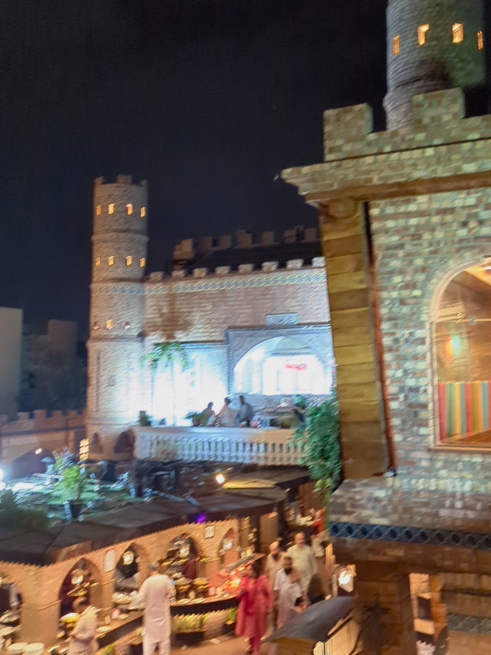 Lal Qila Restaurant, Karachi. #lalqilarestaurant #foryou #foryoupage #karachi #larkana #sindh #pakistan 